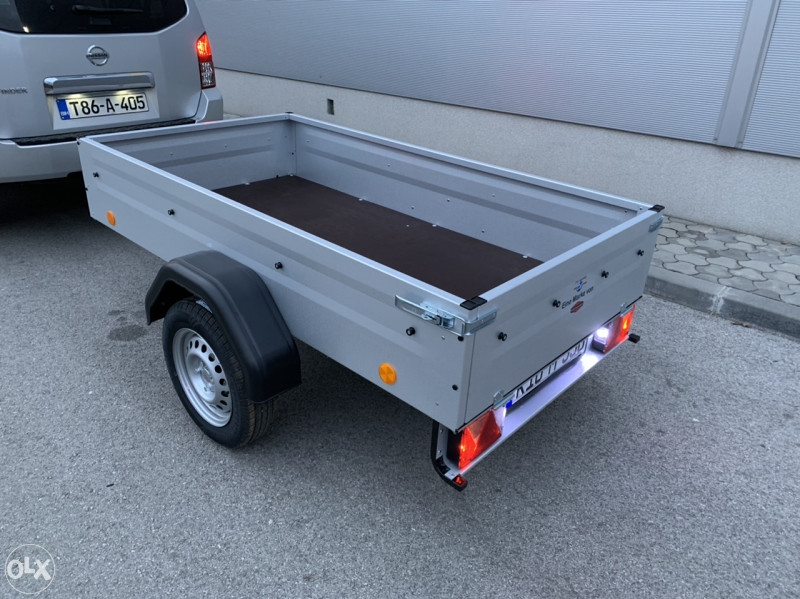 Prikolica za auto 750kg Prikolice Nova Reg 750 kg