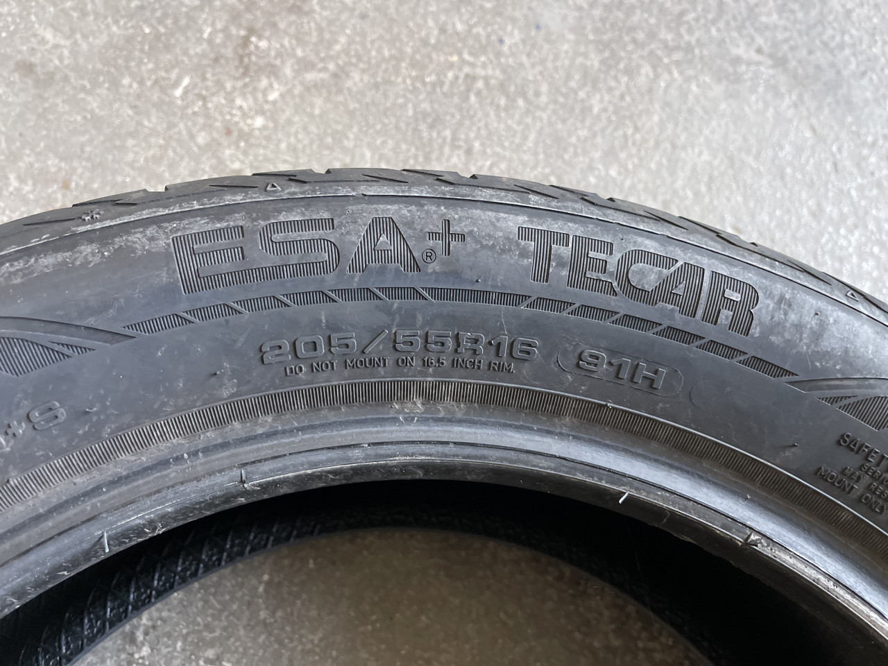 Gume Zimske Ljetne Esa+Tecar 205/55/R16 M+S 205 55 16