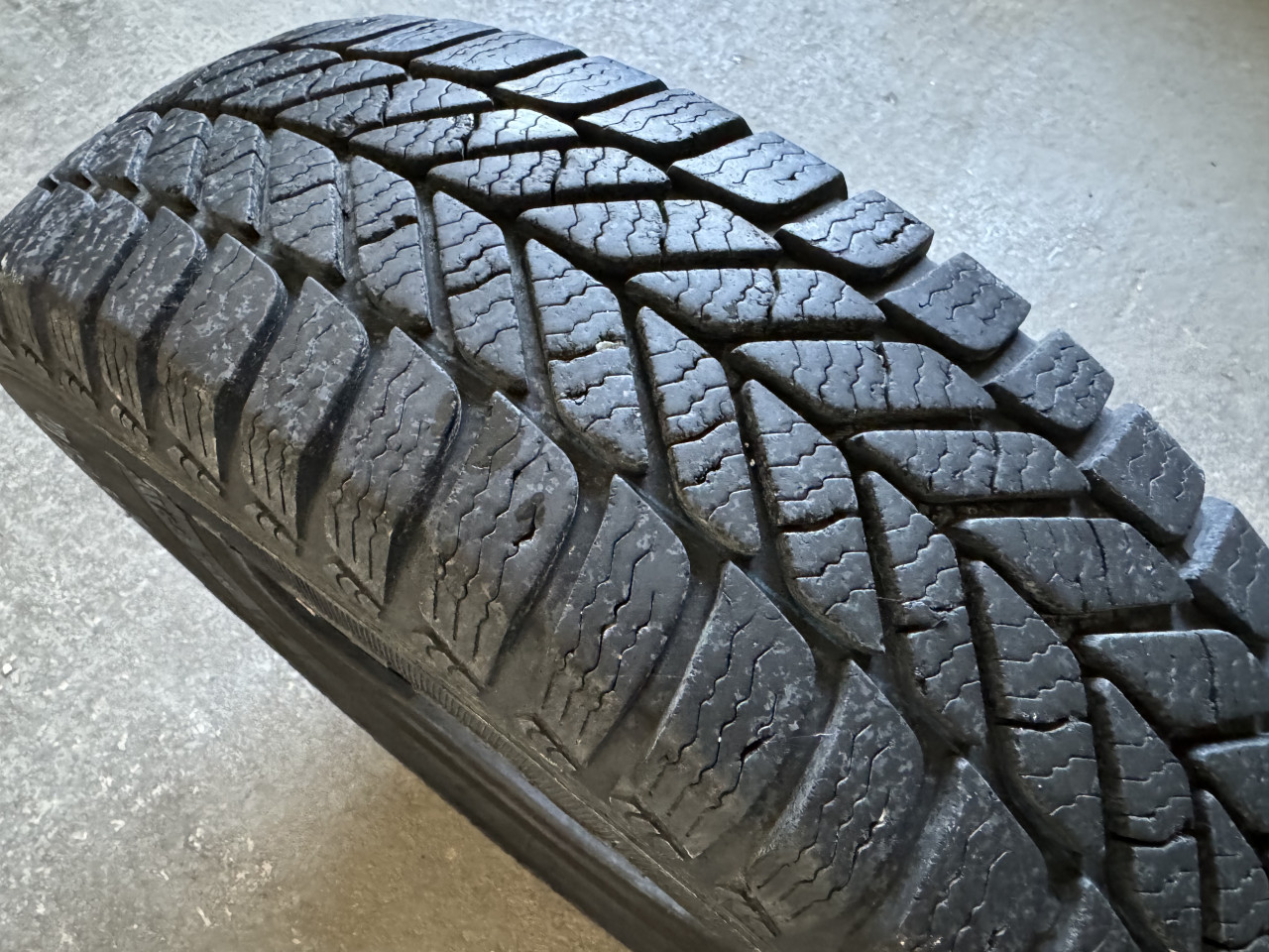 Guma Zimska GoodYear 175/80/R14 Winter 175 80 14