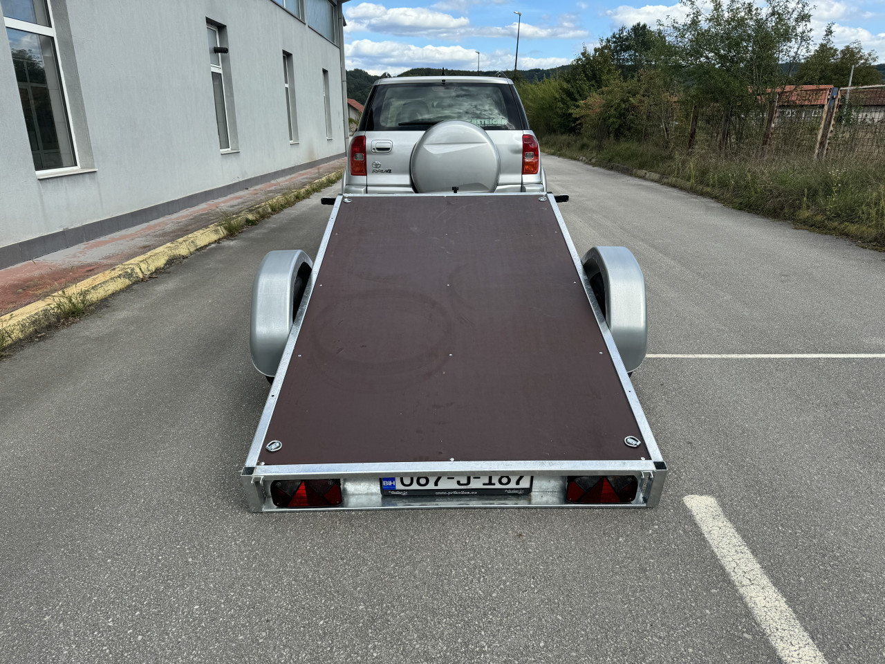 Prikolica Kiperka za auto 750kg Vesta Quad Qvad