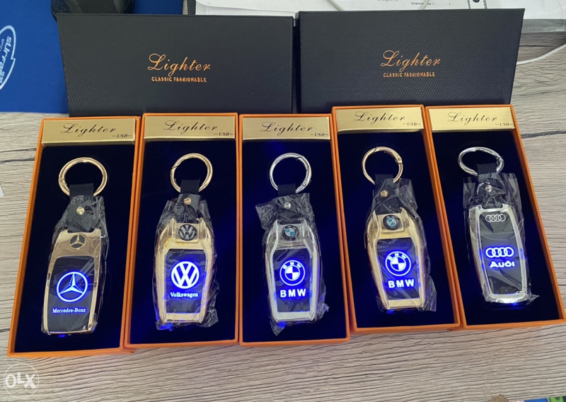 Privjesak za kljuceve kljuc BMW Audi VW upaljac LED