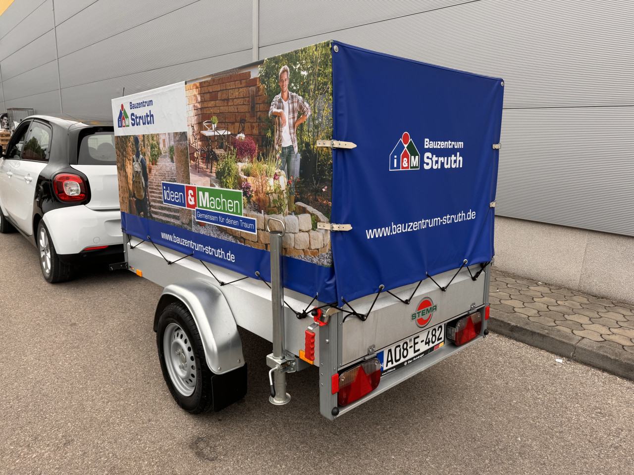Prikolica Stema 750kg nova registrirana lagana