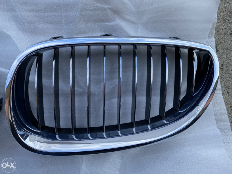 Grill original za BMW E60 Bubrezi maska gril kromiran