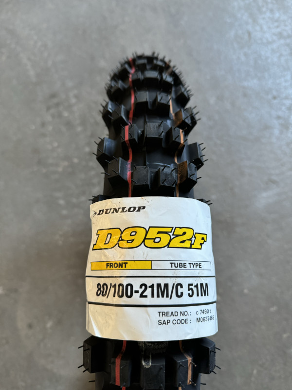 Guma Kroser DUNLOP 80/100-21 D952 80 100 21 cross