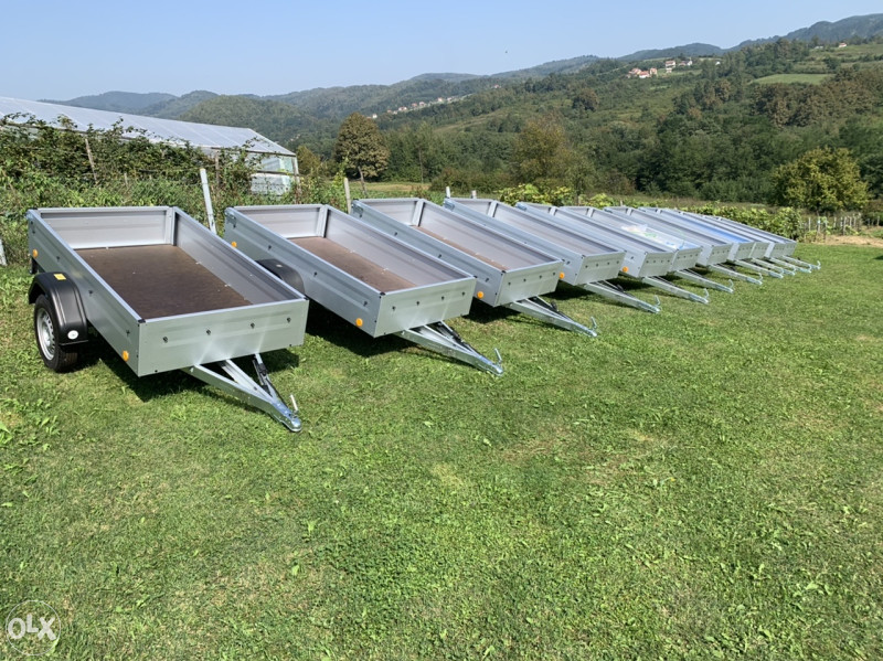 Prikolica za auto 750kg Prikolice Nova Reg 750 kg