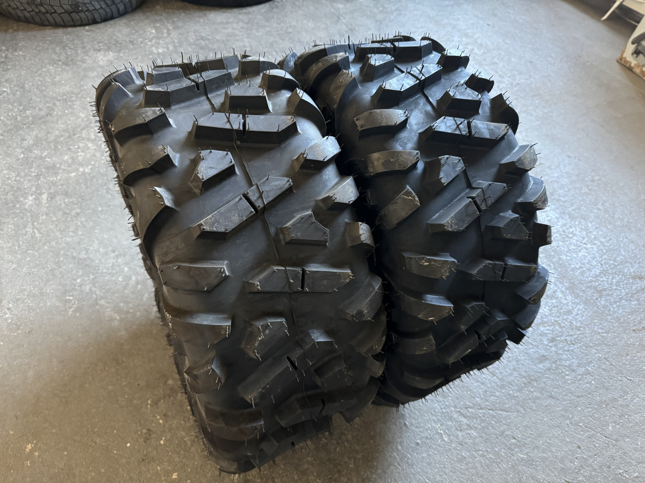 Gume za Quad BKT 25x10-12 ATV SierraMax 25 10 12 Qvad 25x10.00-12
