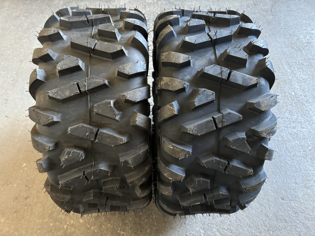 Gume za Quad BKT 25x10-12 ATV SierraMax 25 10 12 Qvad 25x10.00-12