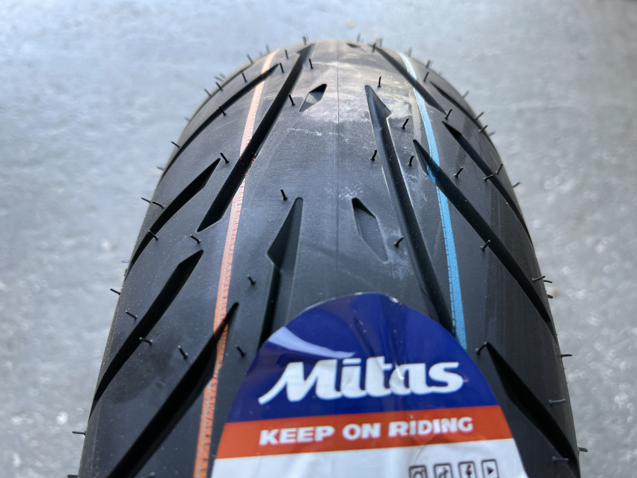 Guma Mitas za Motor Skuter 140/70/R14 Force 140 70 14