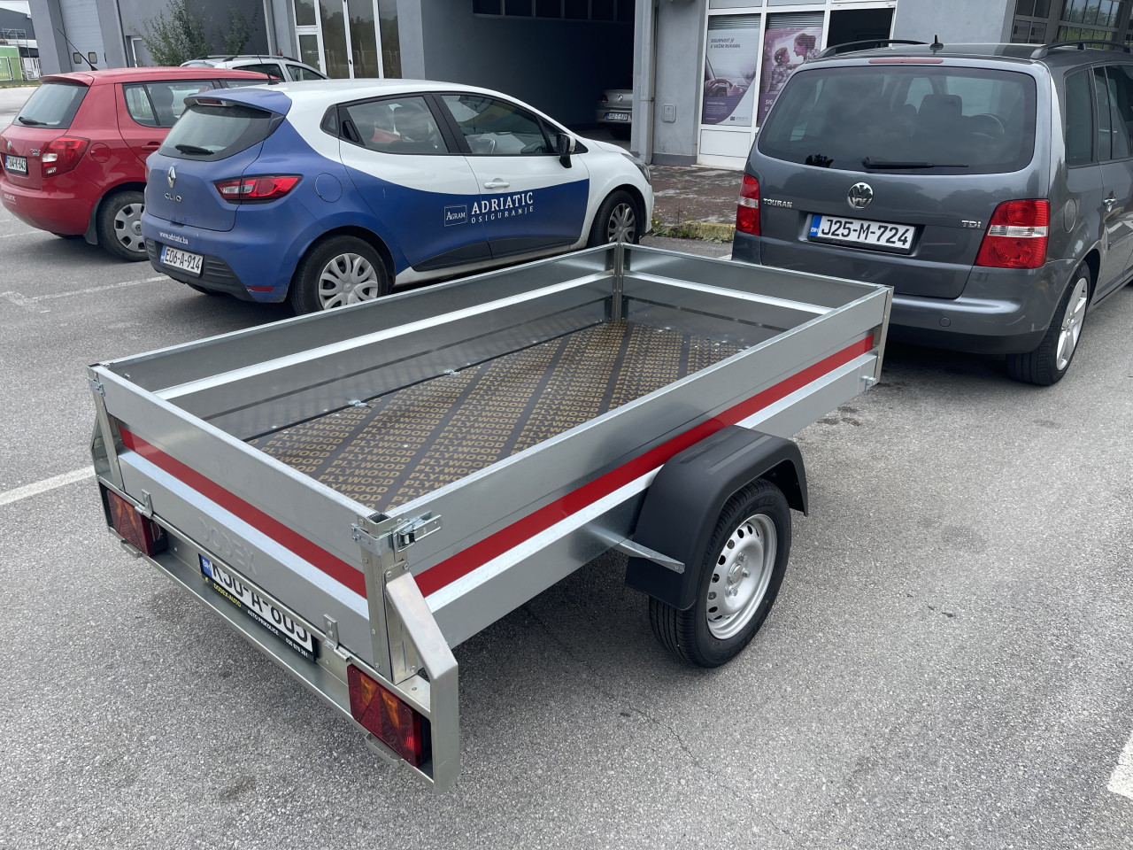 Prikolica 225cm x 125cm za Auto 750kg 750 kg