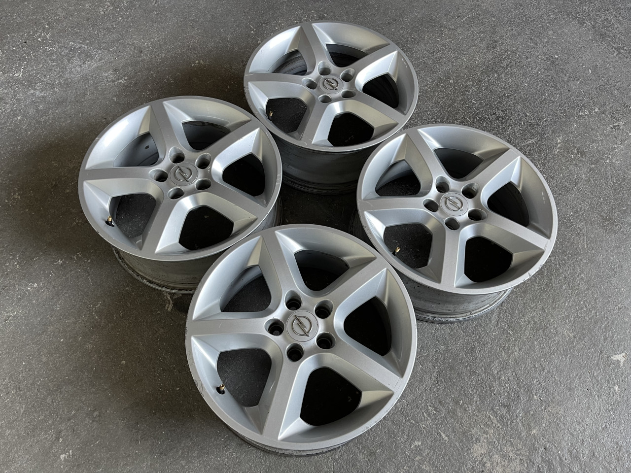 Alu Felge 17 original za Opel 5x110 Astra Vectra