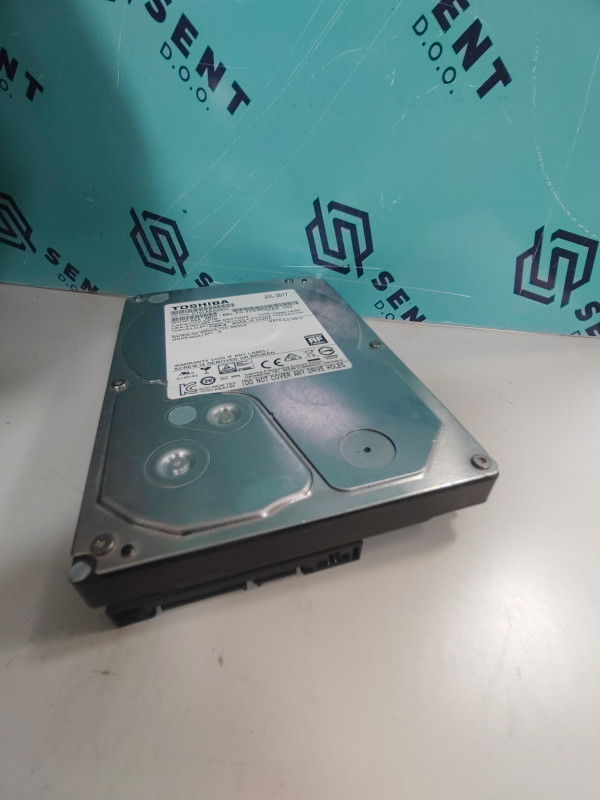 HDD 2 TB, 100%, zdravlje = 75 KM