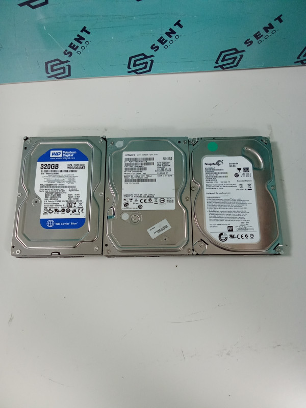 Hard disk 320 GB (veca kolicina)