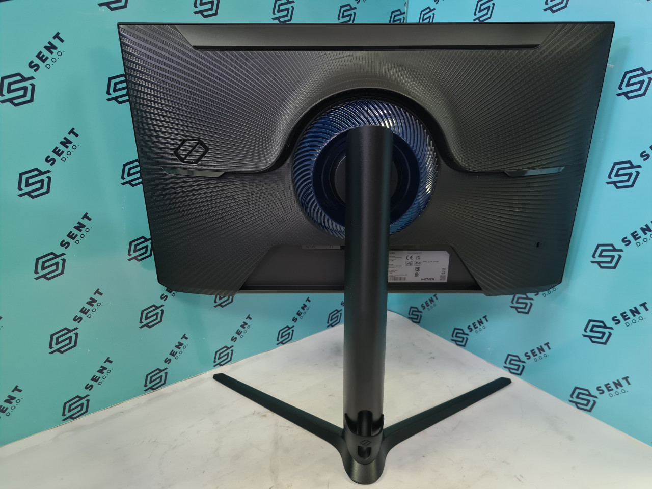 Gaming monitor Samsung LS24DG302EUXEN 24" Full HD