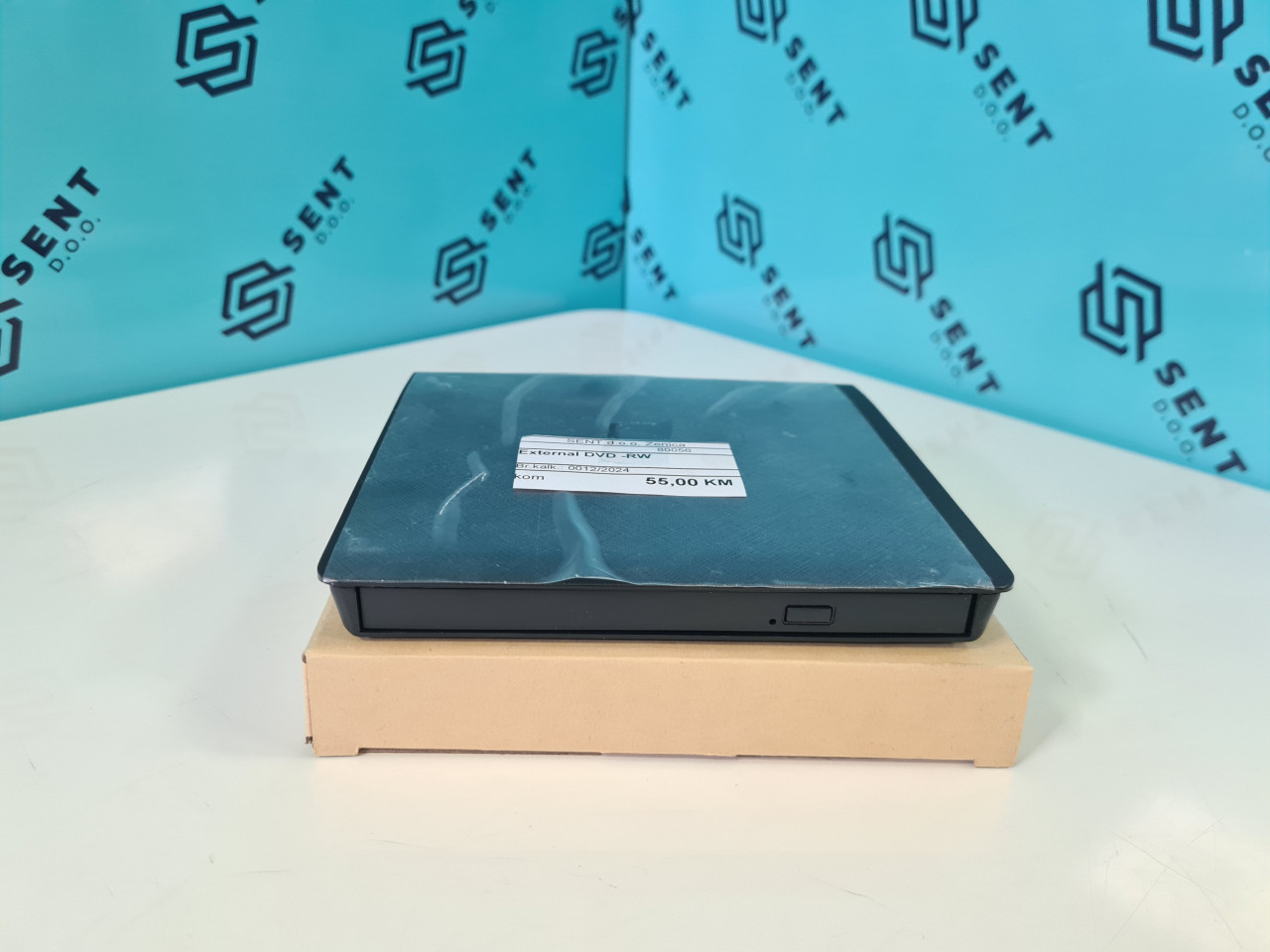 EXTERNI DVD - RW   NOVO