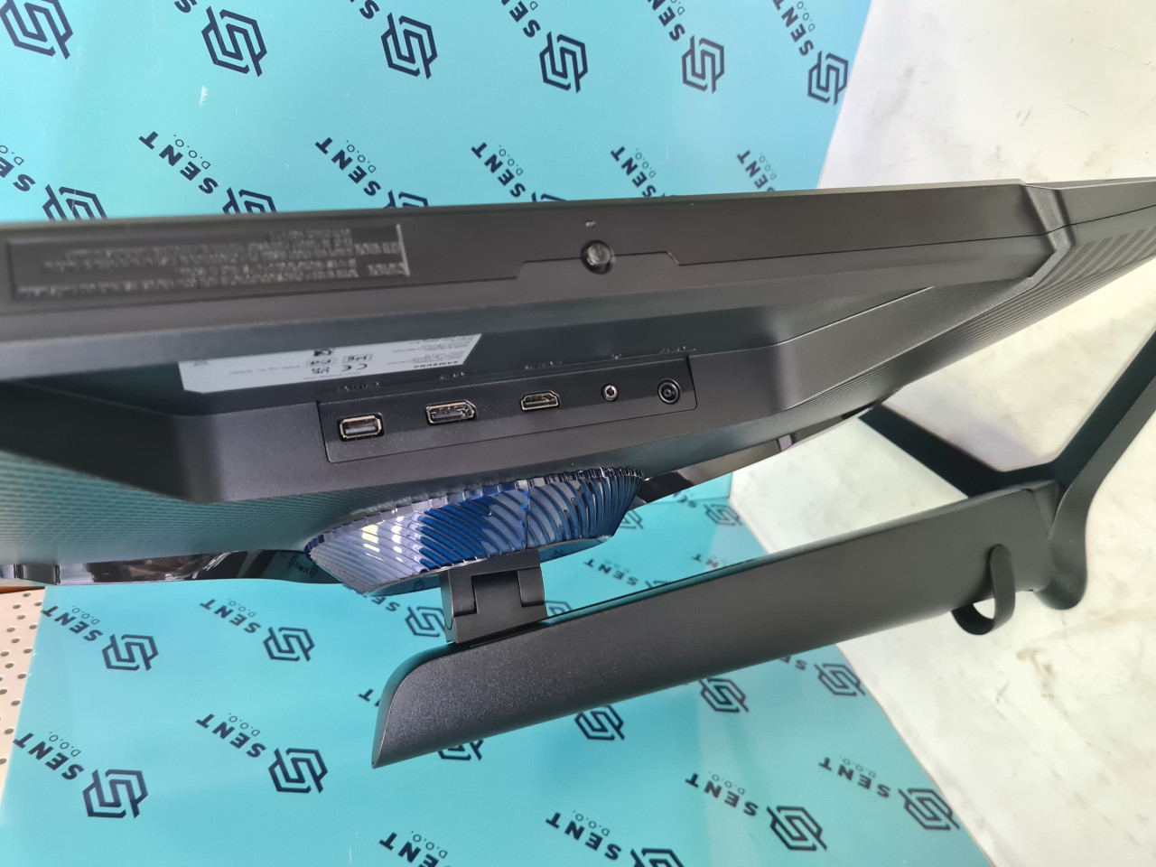 Gaming monitor Samsung LS27DG302EUXEN 27" Full HD
