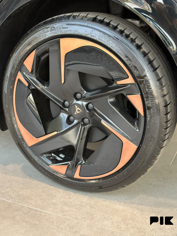 Cupra Tavascan ADRENALINE