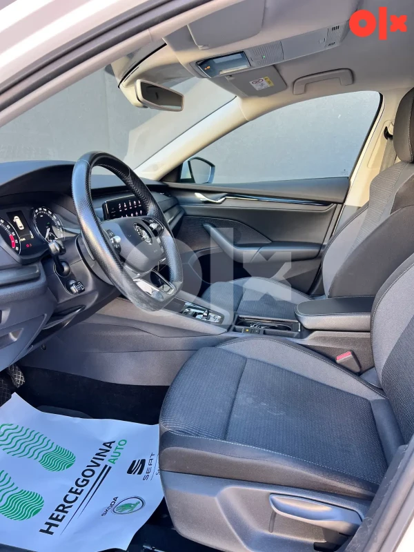 ŠKODA OCTAVIA COMBI AMBITION 2.0 TDI DSG7 2020
