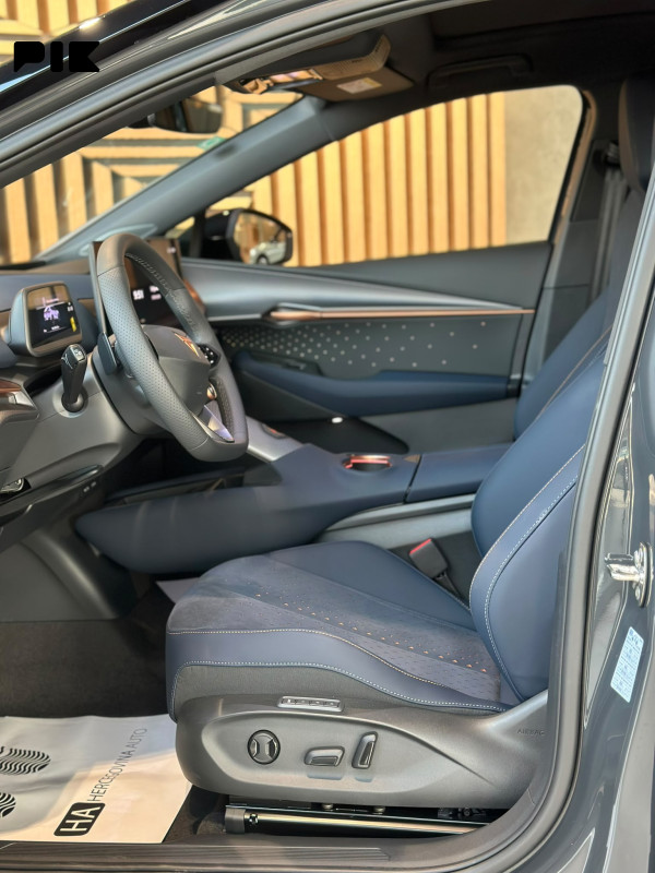 Cupra Tavascan ADRENALINE
