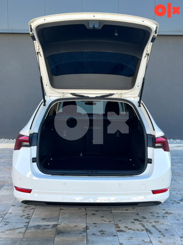 ŠKODA OCTAVIA COMBI AMBITION 2.0 TDI DSG7 2020