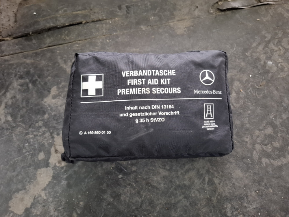 PRVA POMOC OPREMA MERCEDES B W246 A1698600150
