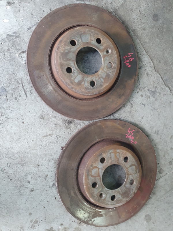 Diskovi zadnji AUDI A6 4G A5
