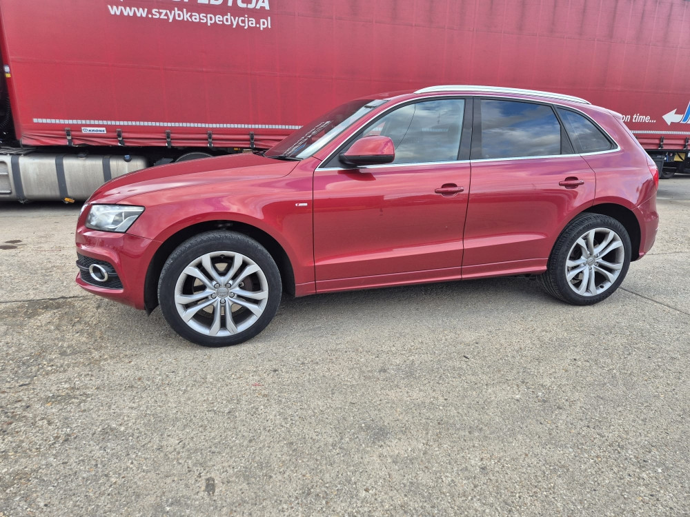 AUDI Q5 8R 3.0 TDI QUATTRO S LINE DELOVI DIJELOVI DJELOVI  LZ3F