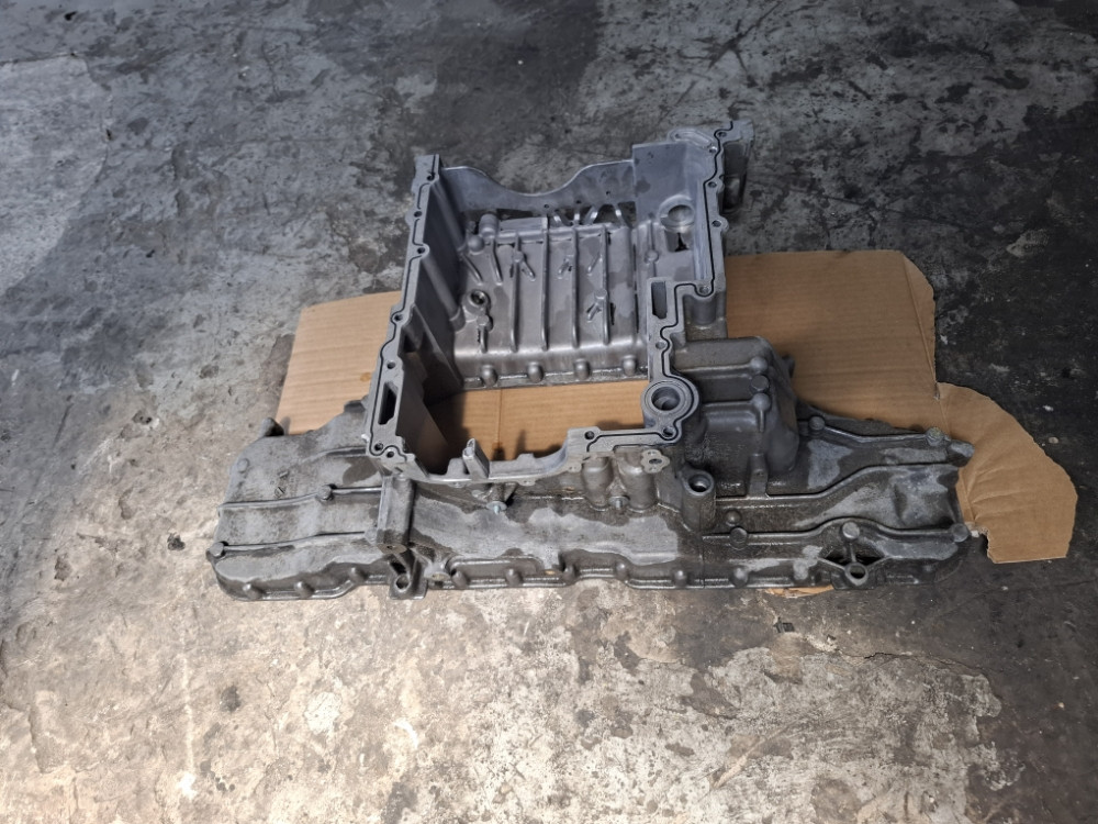 PODKARTER KARTER AUDI Q7 VW TOUAREG 3.0 TDI 059103603AM