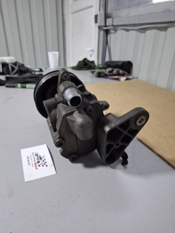 SERVO PUMPA BMW X5 X6 E71 E70 679646202 6796462