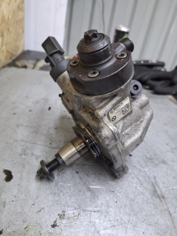 PUMPA VISOKOG PRITISKA GORIVA BMW F10 F01 N57 04450010638 7823470