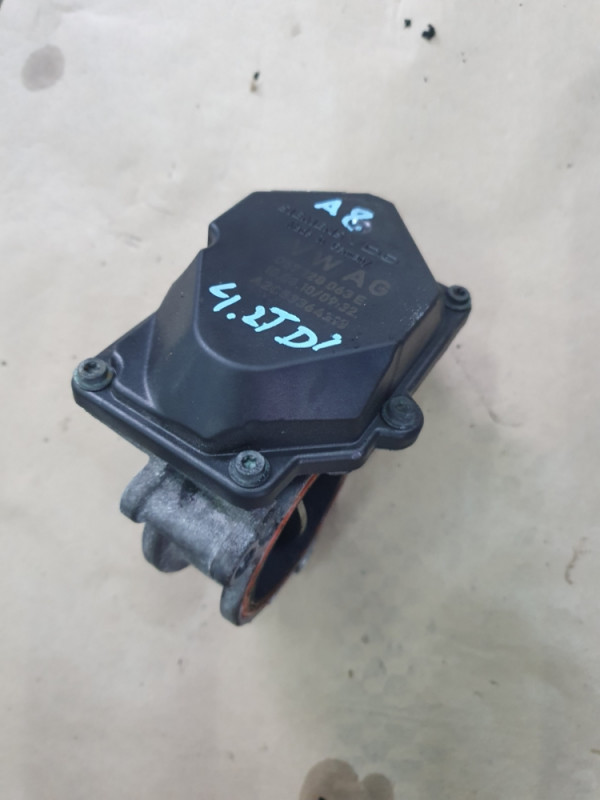 KLAPNA GASA EGR AUDI A8 4D Q7 4.2 TDI 057128063E
