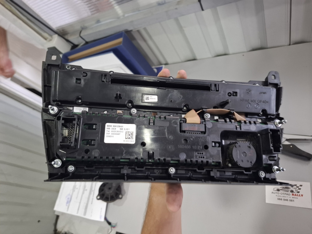PREKIDAC VENTILACIJE KLIMATRONIK BMW F10 F11 9241238