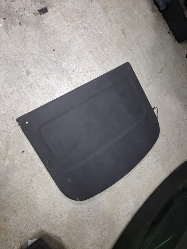 DASKA GEPEKA PRTLJAZNIKA POLICA OPEL INSIGNIA LIMUZINA