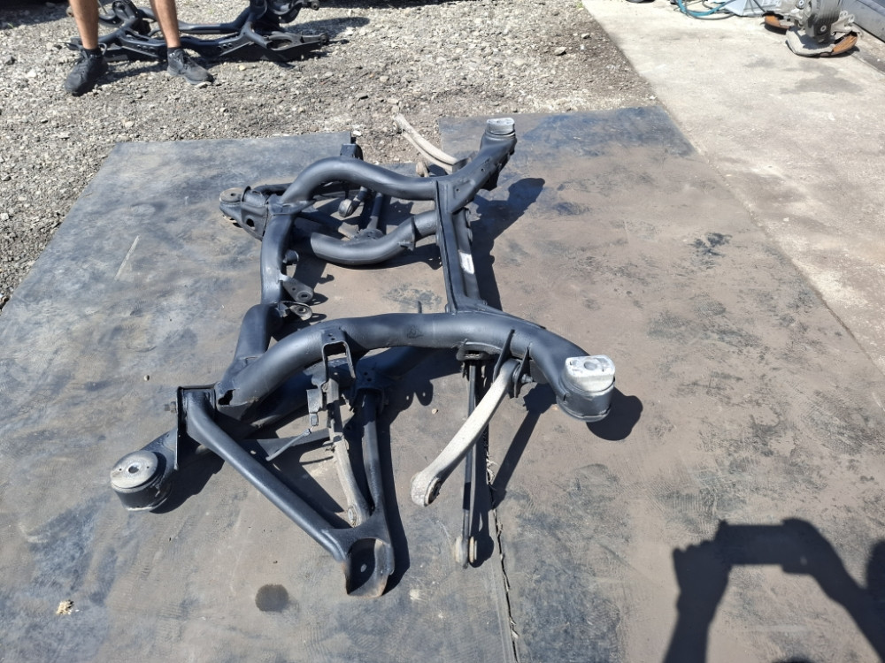 MOST TRAP ZADNJI VW TOUAREG 7L Q7 CAYENNE 2003z 7L0500041