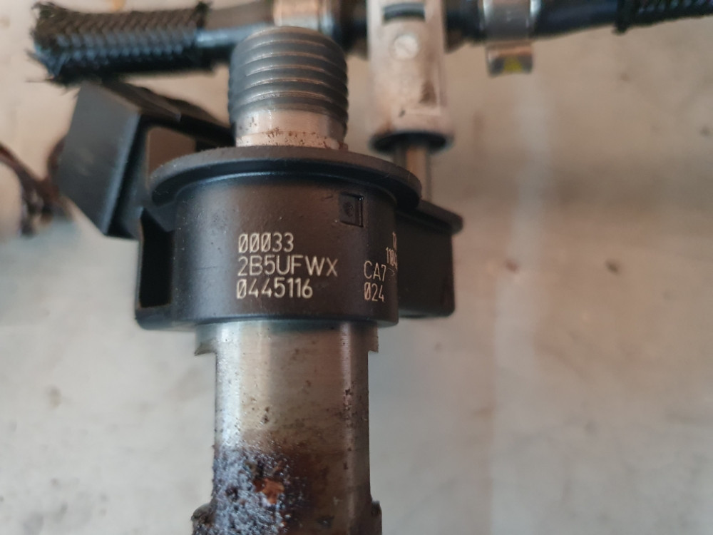 SET DIZNE PUMPA GORIVA RAIL SIPKA BMW F10 F11 F01 E71 N57 7800123