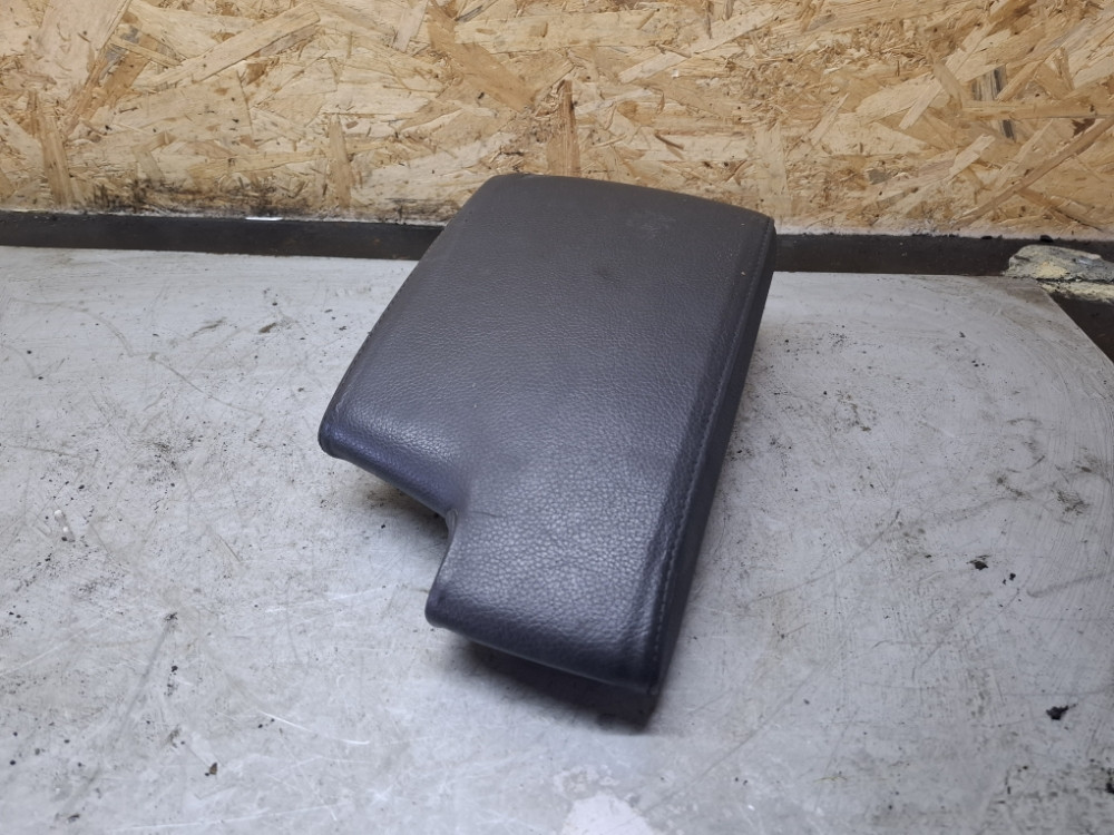 NASLONJAC ZA RUKU BMW 3 E90 E91 KOZA KOZNI 7147211