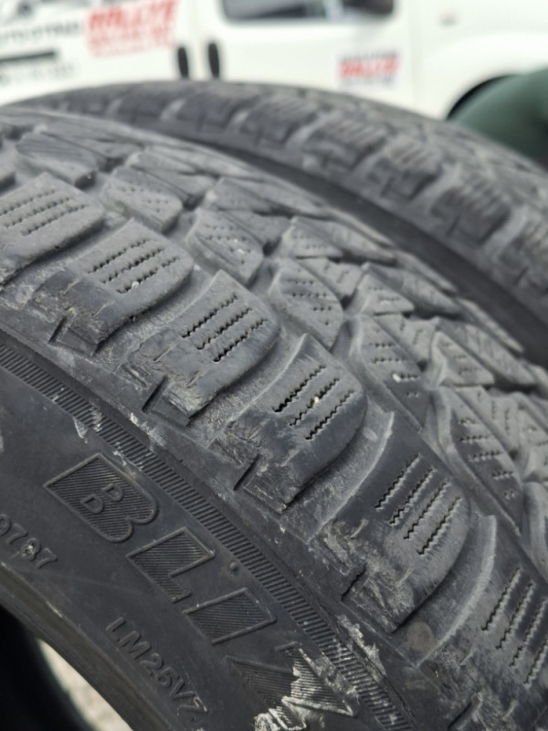GUME 235/45 R18 (2) BRIDGESTONE DOT2011