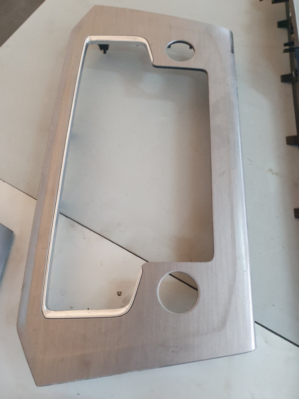 Set Lajsni BRUSENI ALUMINIJUM VW PASSAT B8