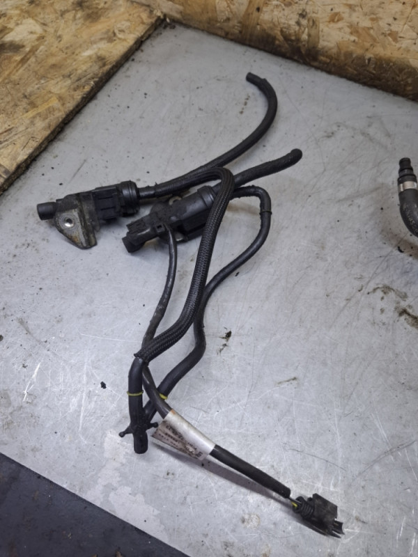 VAKUM VENTIL MERCEDES W166 CLS W218 350 CDI A6421503189