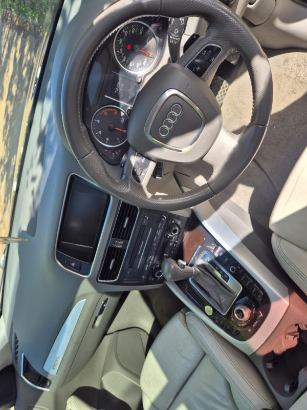 AUDI Q5 8R 3.0 TDI 176KW DELOVI DIJELOVI DJELOVI
