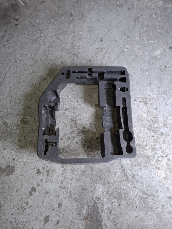 SPUZVA OPREMA AUDI A5 8T 8T0012109A