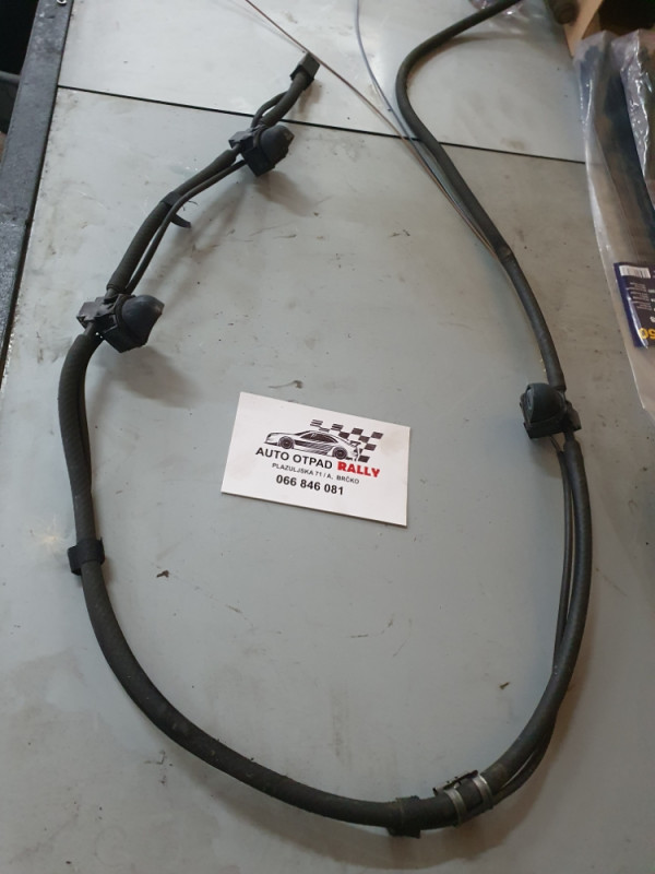 PRSKALICE BRIZGALJKE SAJBE MERCEDES E 212 CLS