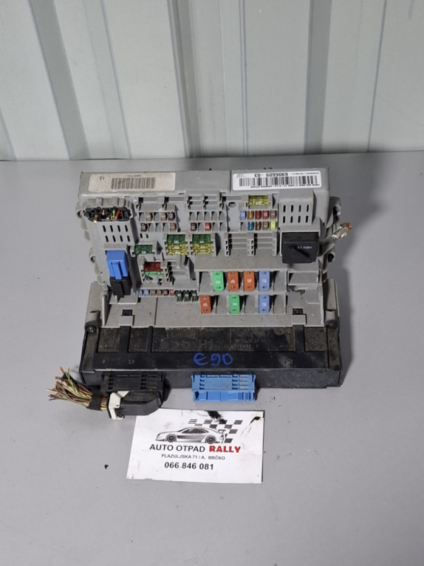 ELEKTRONIKA MODUL OSIGURACA BMW E90 E91 E81 E87 6971958 6906609