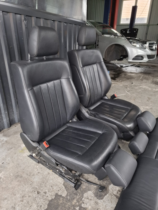 SIJEDISTA ENTERIJER MERCEDES E W212 LIMUZINA