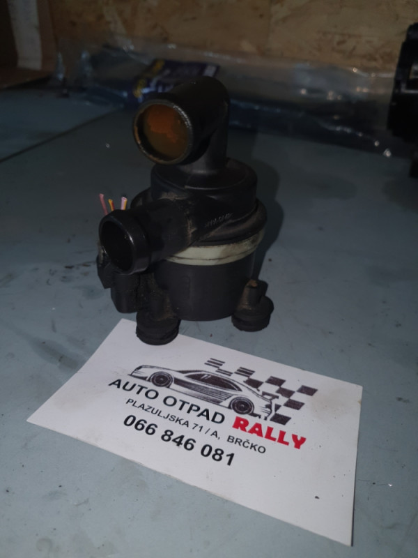 Pomoćna Pumpa Vode AUDI A4 A5 A6 4G Q5 VW 5N0965561A