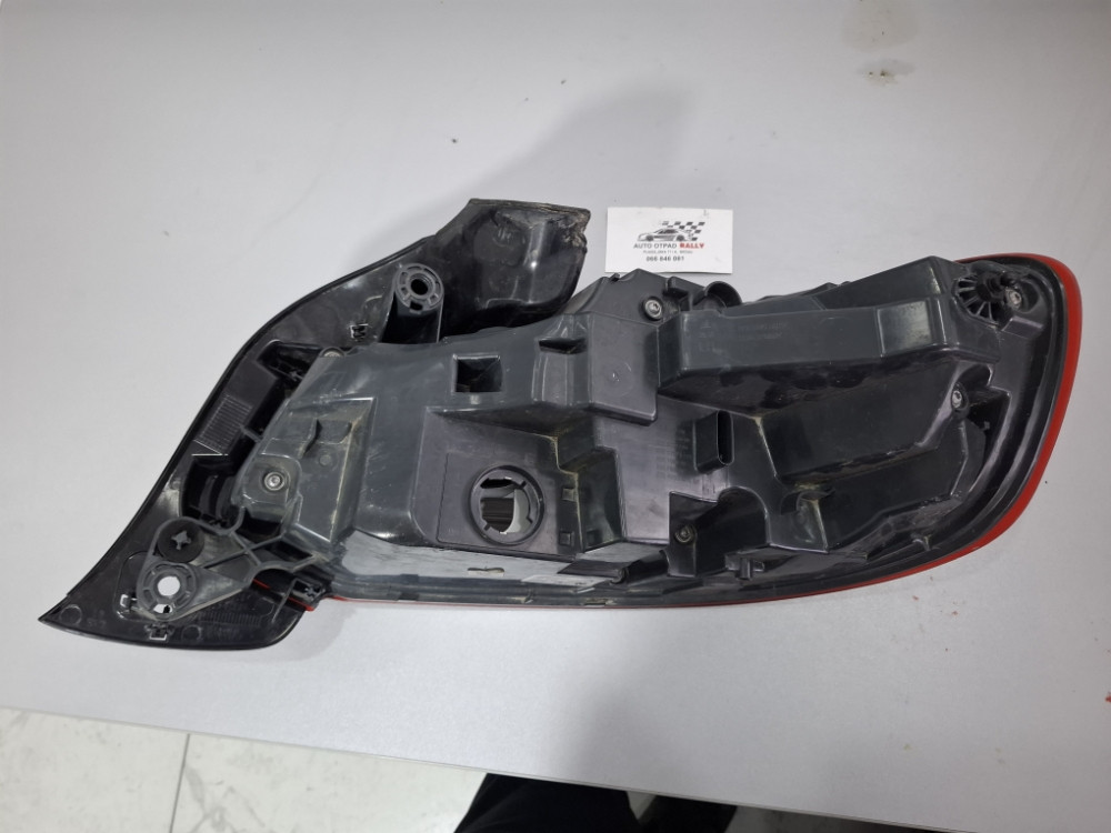 STOPKA STOP SVJETLO LIJEVO BMW 2 F87 F22 F23 7420991