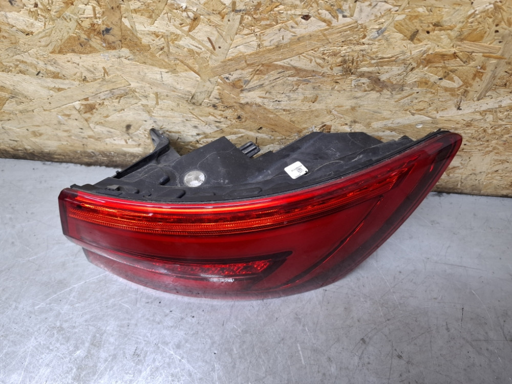 STOPKA STOP SVJETLO DESNO LED AUDI A4 B9 8W KARAVAN 8W9945092