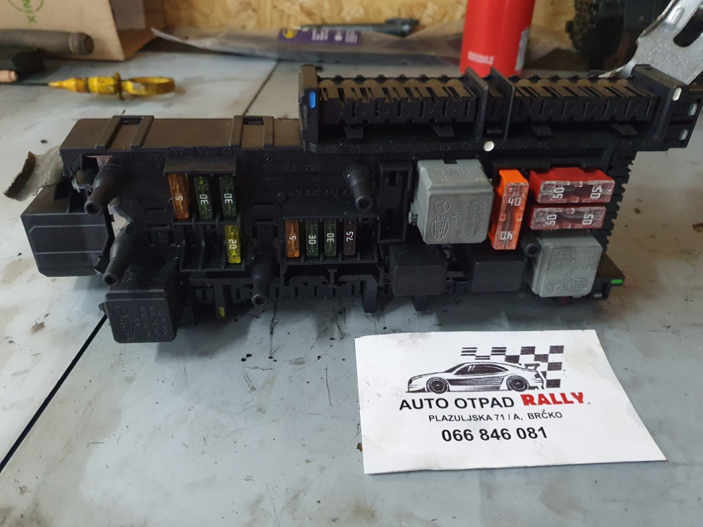 Kutija Osigurača MERCEDES E W212 6512129000004 2125452832