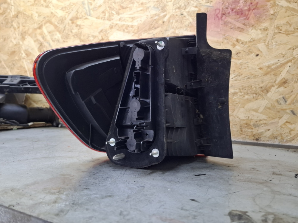 STOPKA STOP SVJETLO DESNO VANSKO BMW X1 E84 2992478