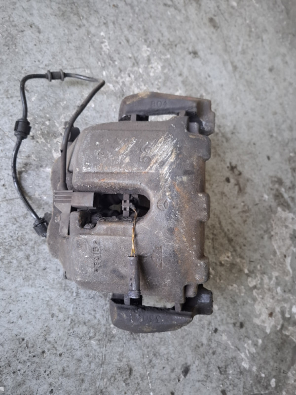 KOCIONA KLIJESTA PREDNJA DESNA MERCEDES ML W164 280 320 350 CDI