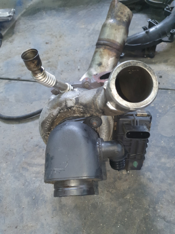 Turbina AUDI A6 4F 2.7 TDI